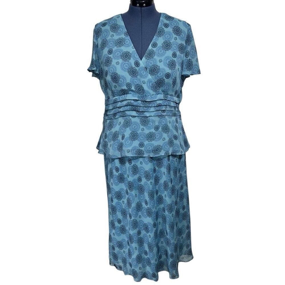 Vintage Studio 1 Two Piece Set Women's 18 Blue Blouse & Skirt Surplice Chiffon
